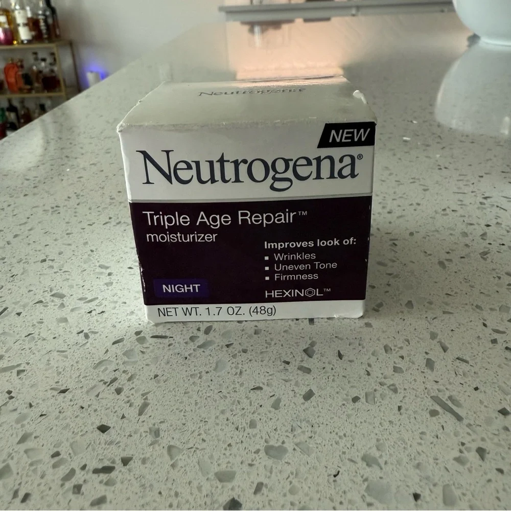 Neutrogena Triple Age Repair Night Moisturizer - Cream Box